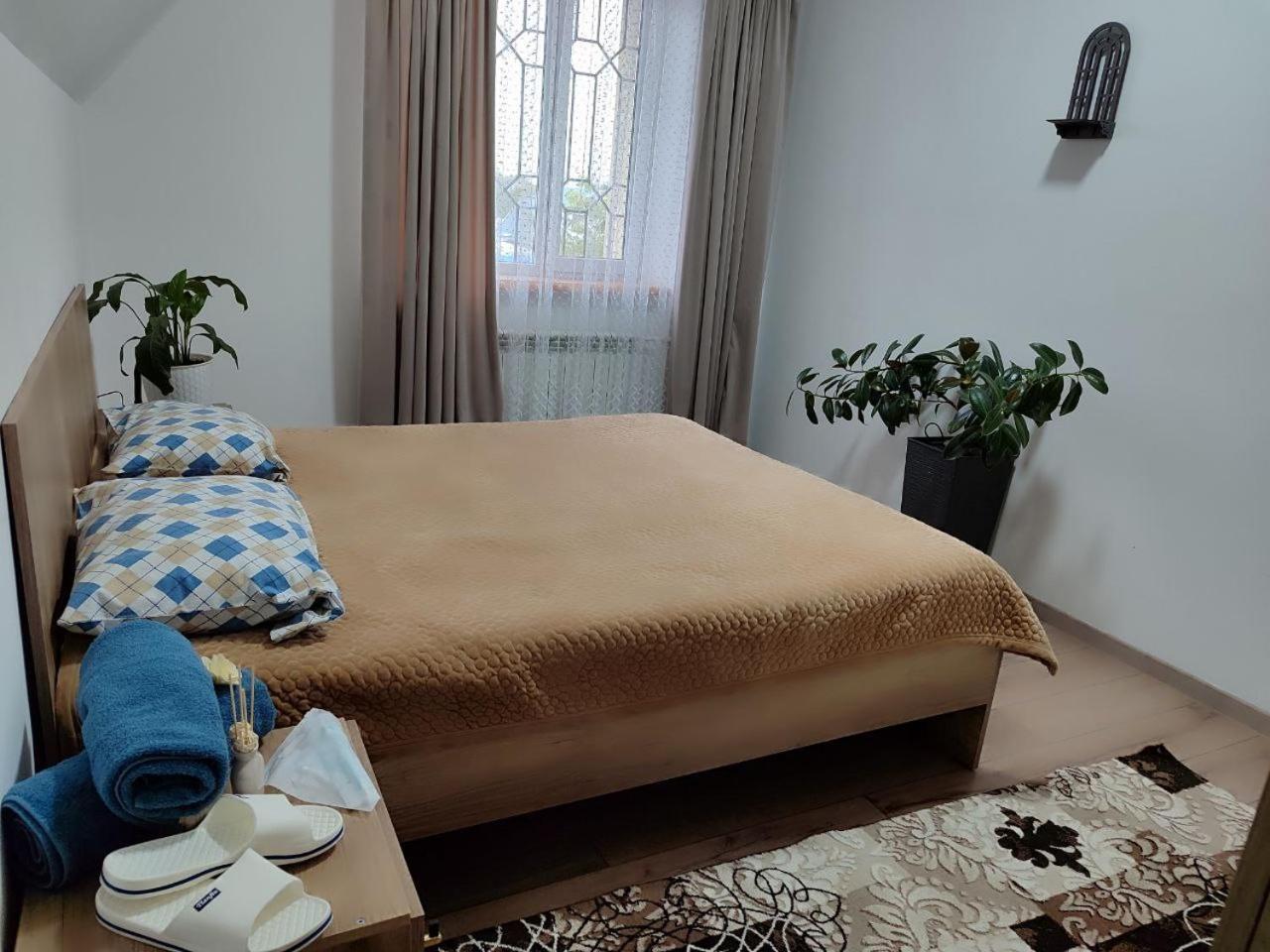 Amanat Guest House Бишкек Экстерьер фото