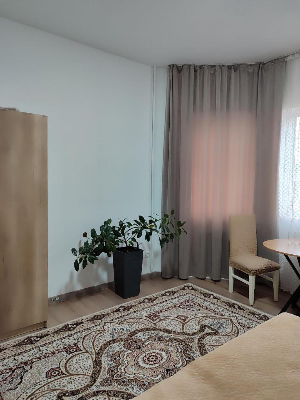 Amanat Guest House Бишкек Экстерьер фото
