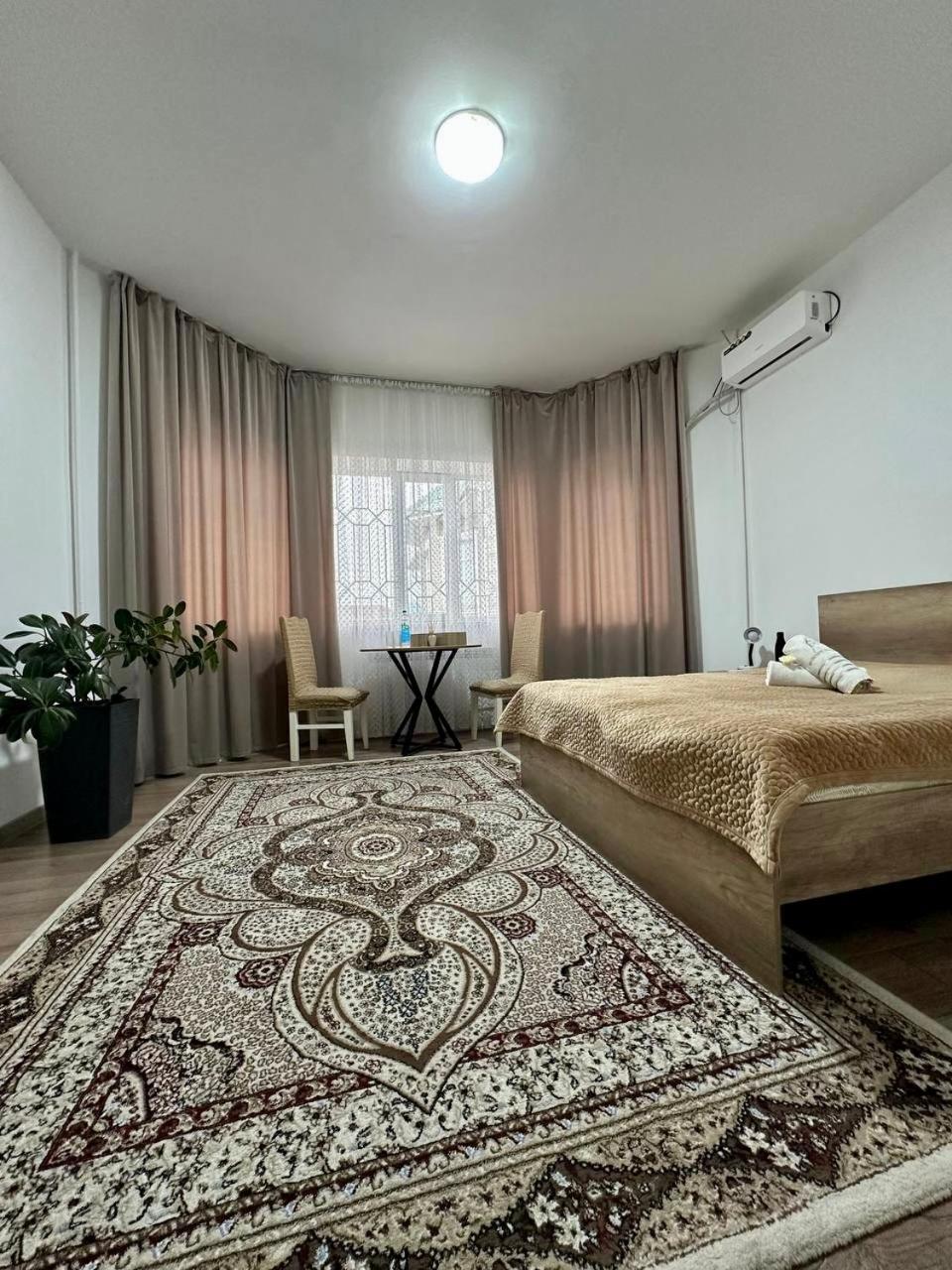 Amanat Guest House Бишкек Экстерьер фото